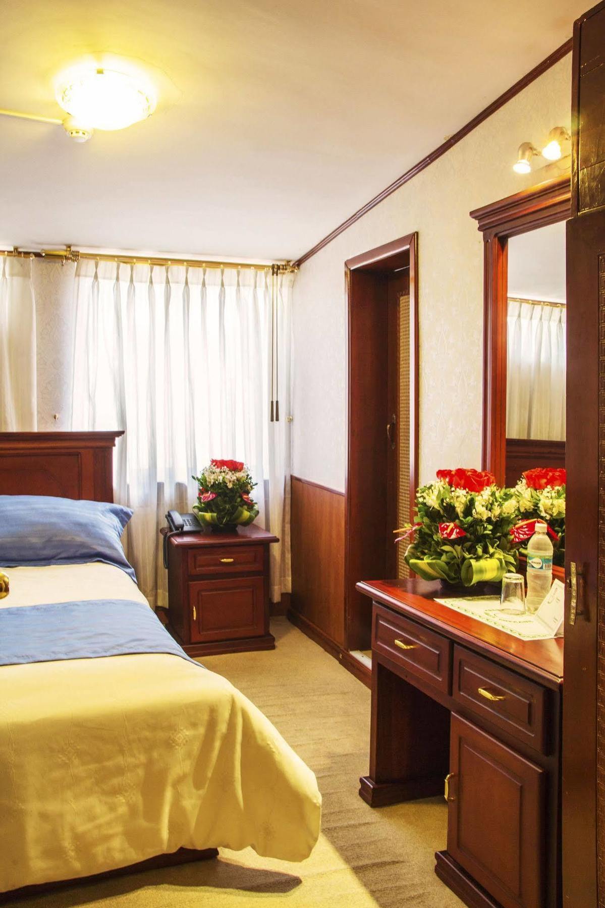 Hotel Inca Imperial Quito Exterior photo